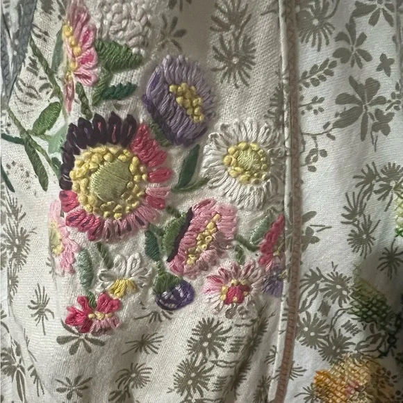 Burning Torch Anthropologie Floral Patterned Fabric - Picture 7 of 8